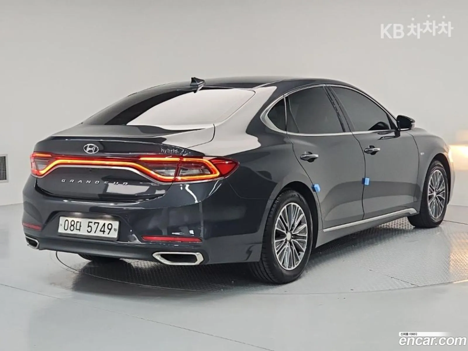 Hyundai Grandeur IG Hybrid 2018 — 3