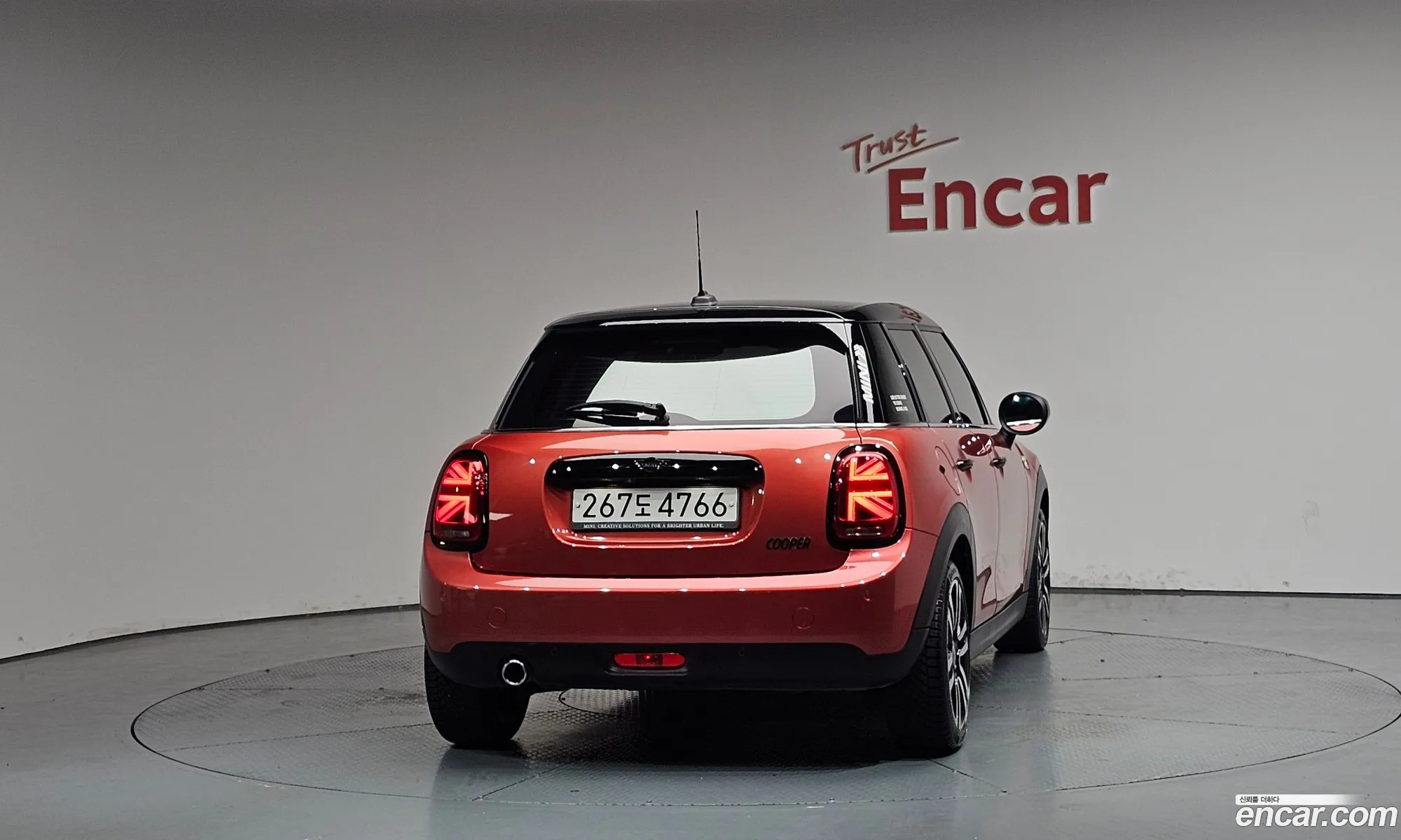 Mini Cooper 2020 WMWXV7101L2M74665 — 11