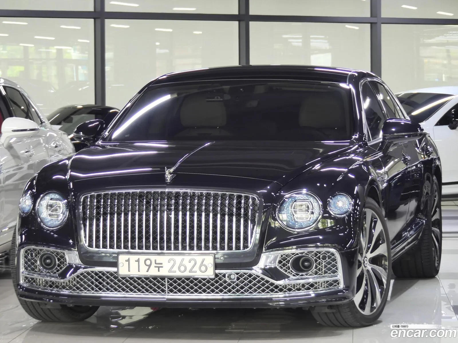 Bentley Flying Spur 2023 — 17