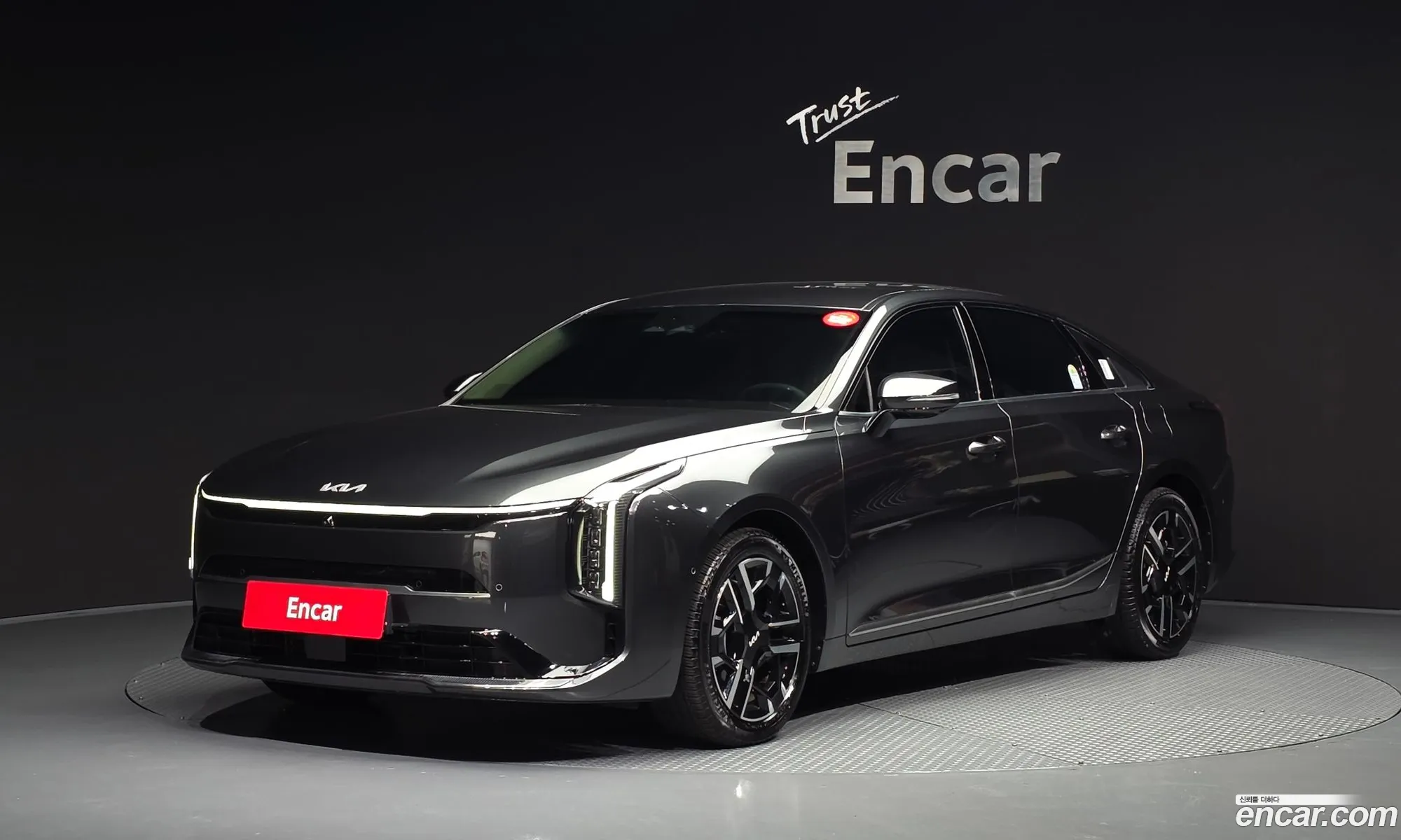 Kia K8 Hybrid 2024 — 3