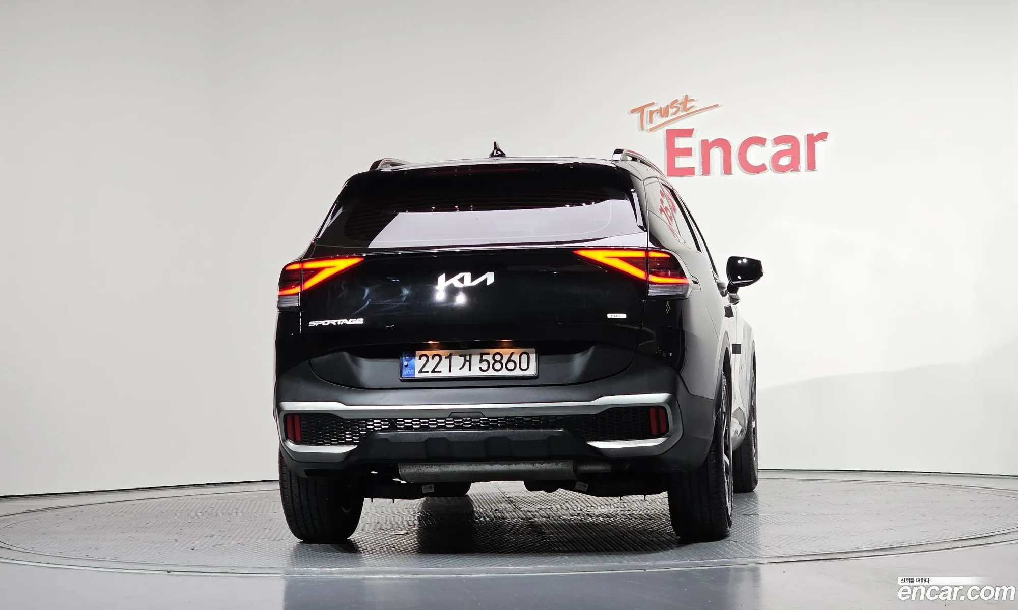 Kia Sportage Hybrid 2023 — 4