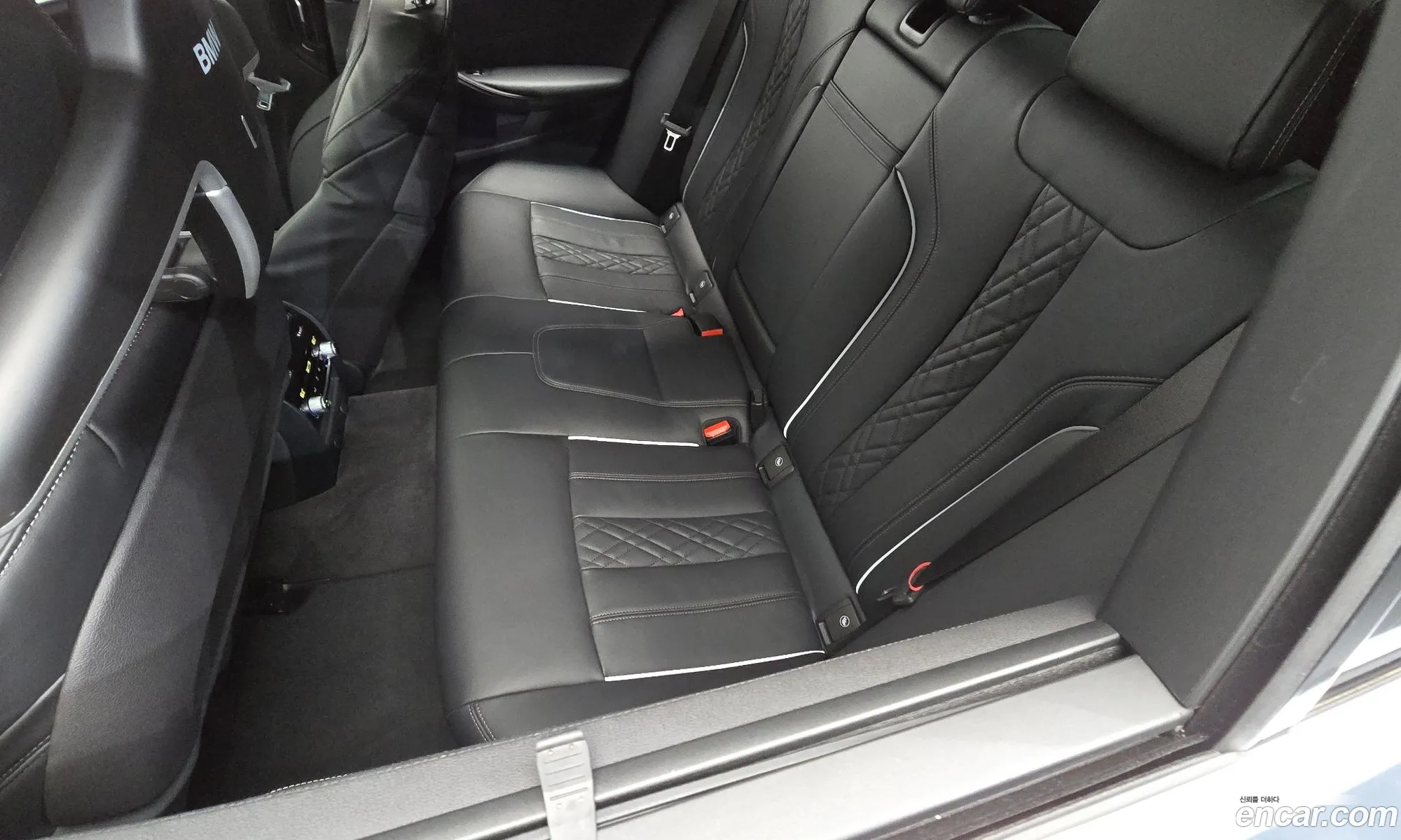 BMW 5 Series 2019 — 33