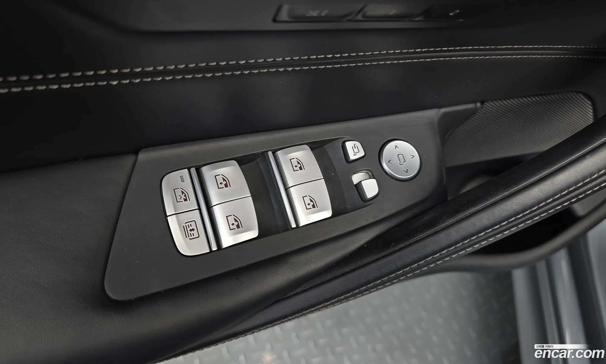 BMW 5 Series 2019 — 12