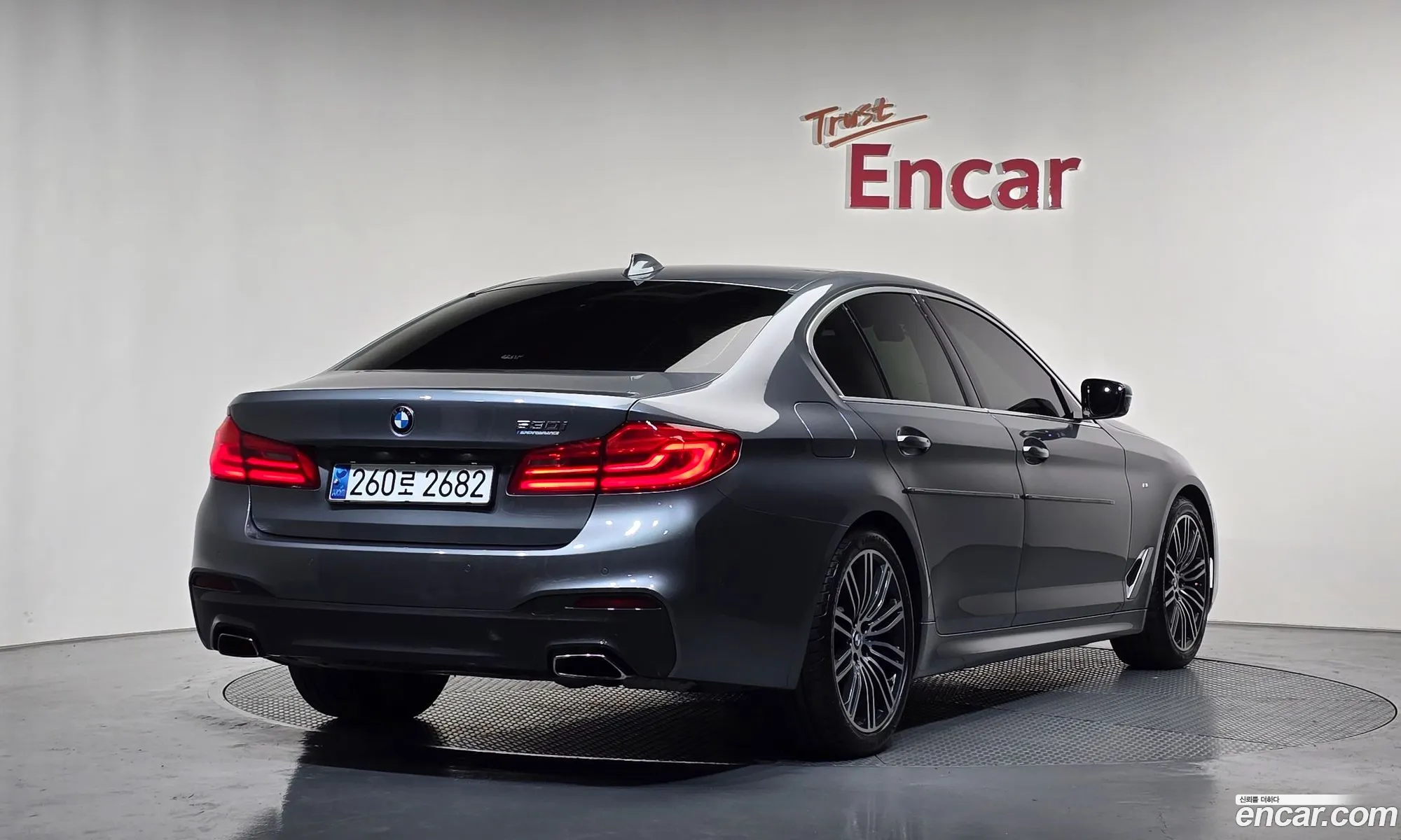 BMW 5 Series 2019 — 23