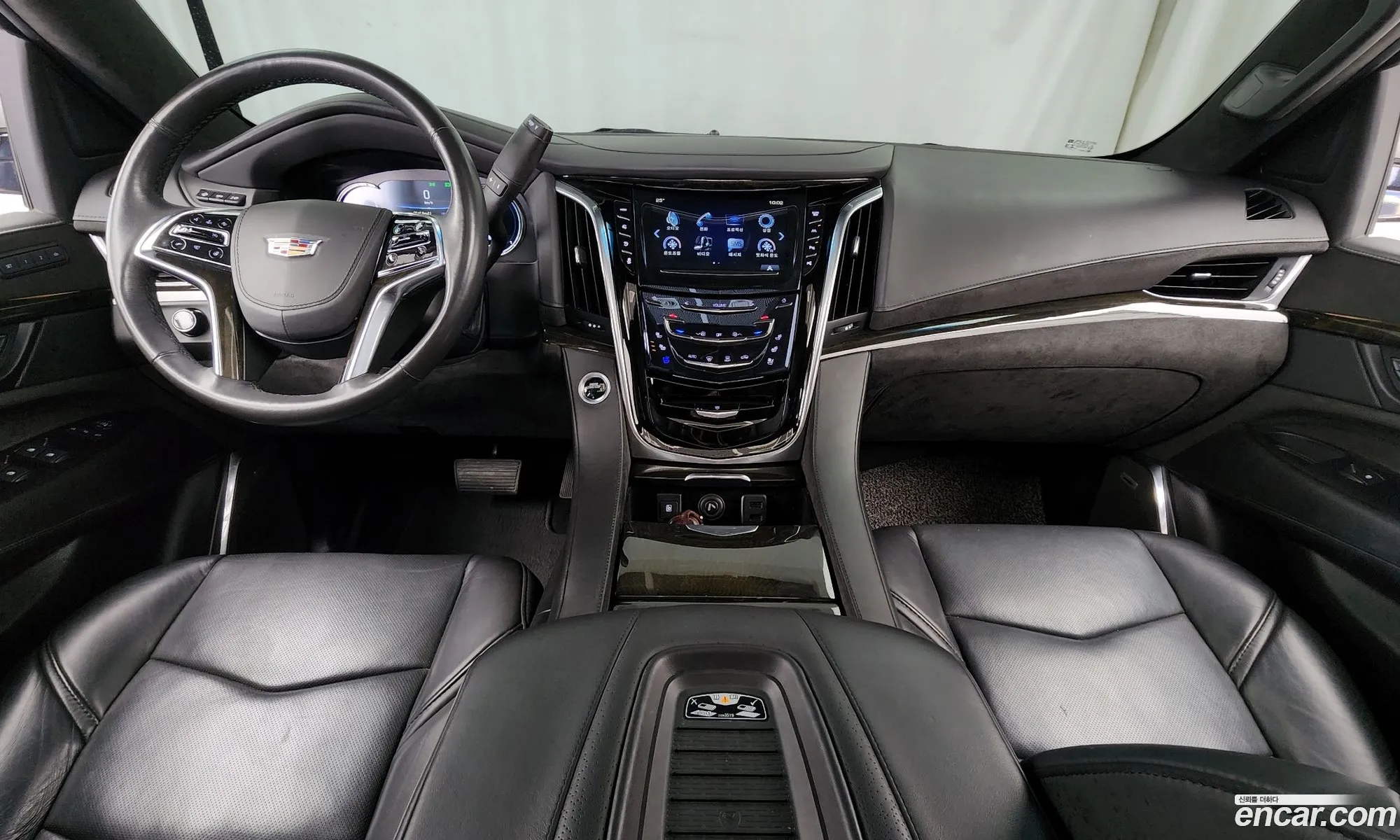 Cadillac Escalade 2019 — 14