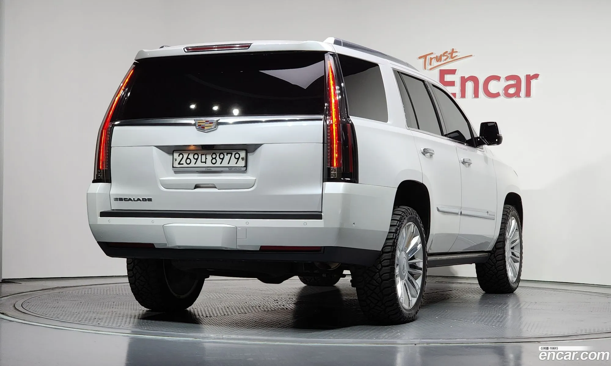 Cadillac Escalade 2019 — 11