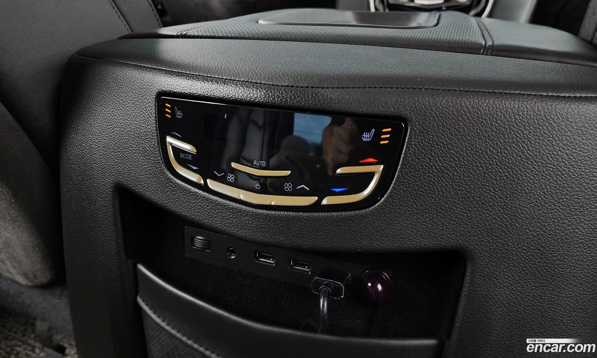 Cadillac Escalade 2019 — 12