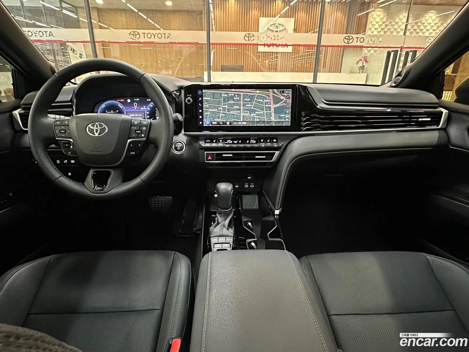 Toyota Camry 2025 — 20