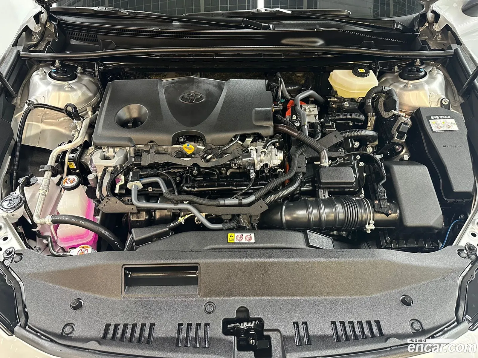 Toyota Camry 2025 — 3