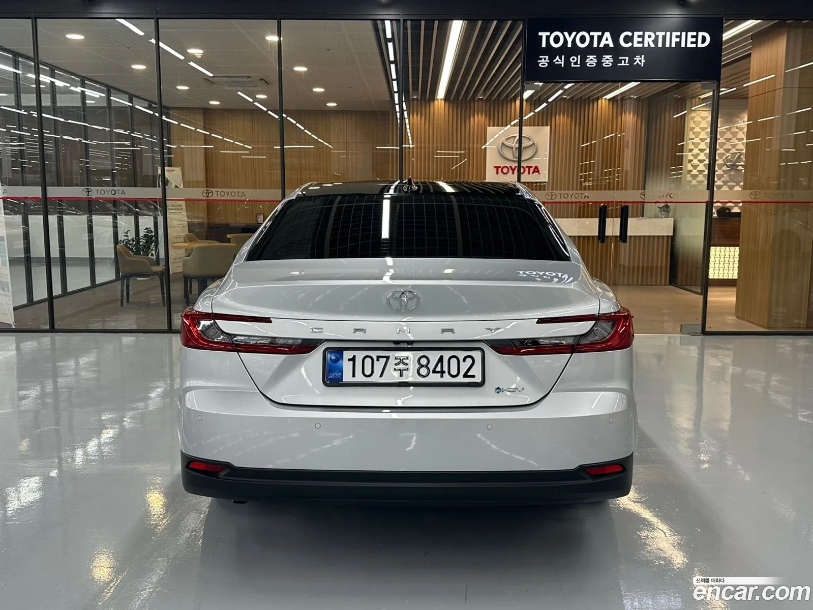 Toyota Camry 2025 — 10