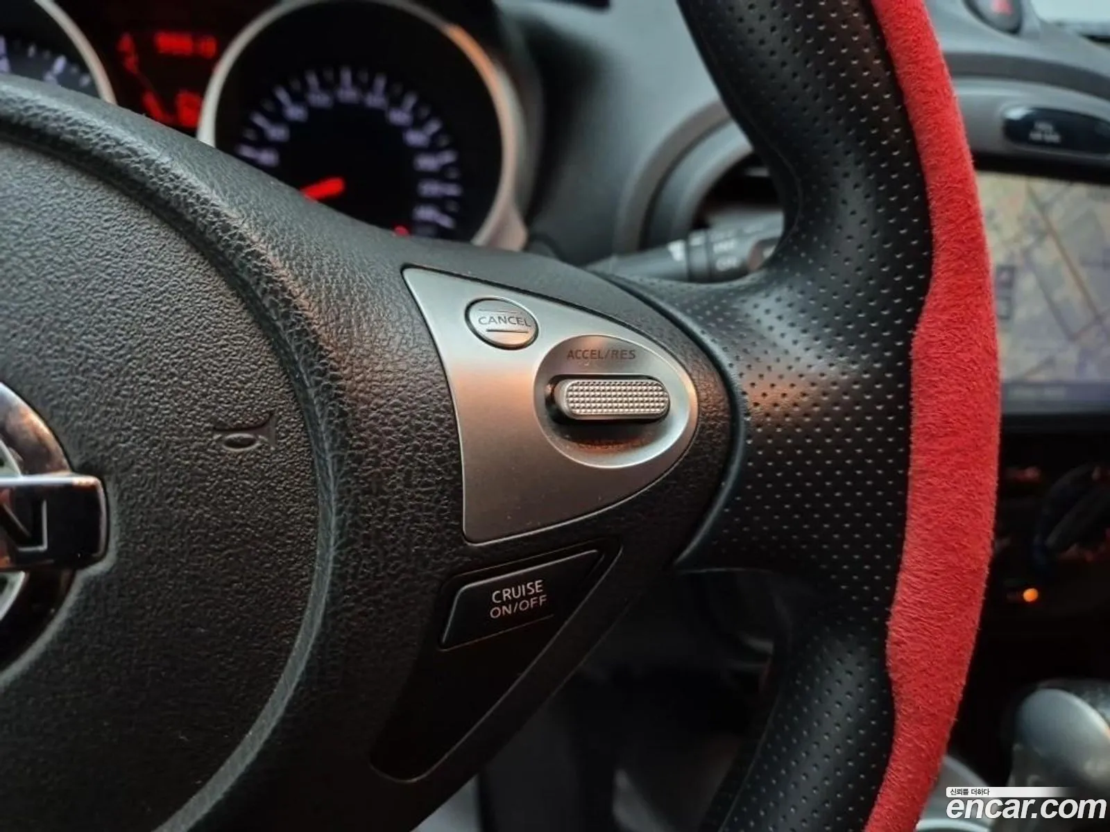 Nissan Juke 2014 — 12