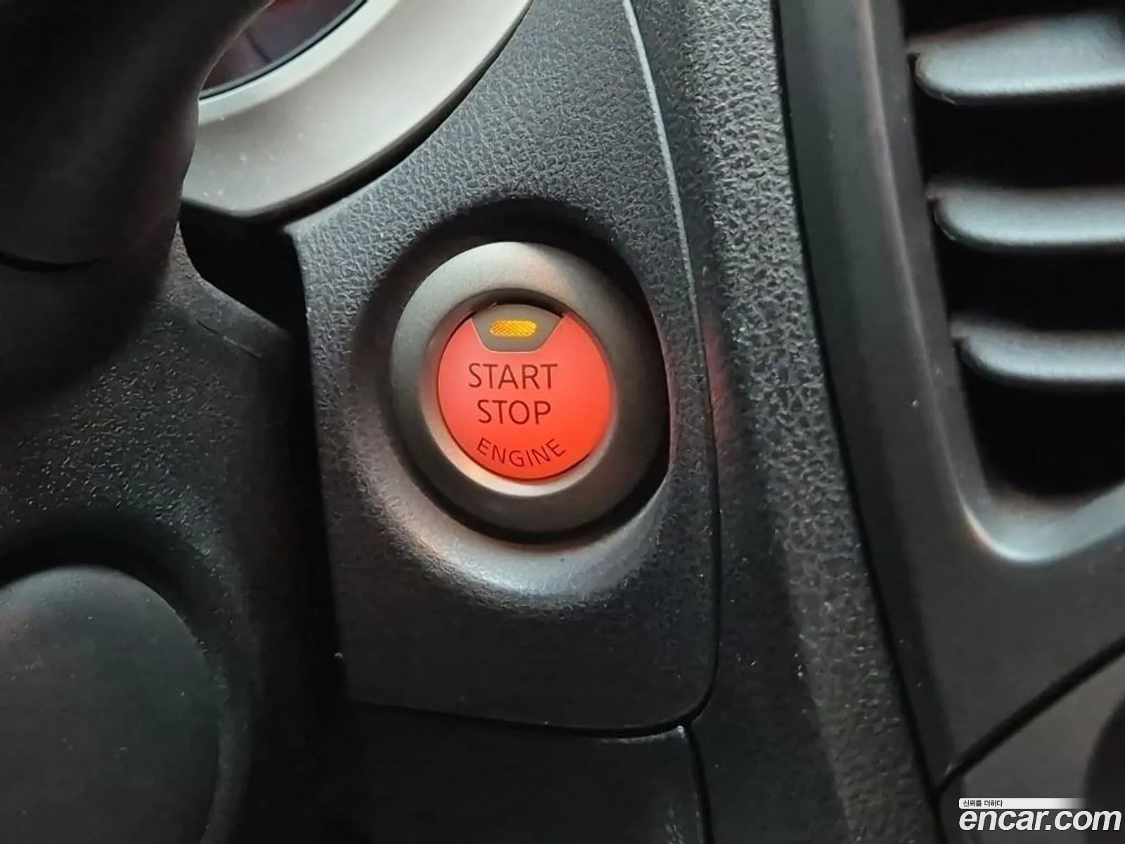 Nissan Juke 2014 — 17