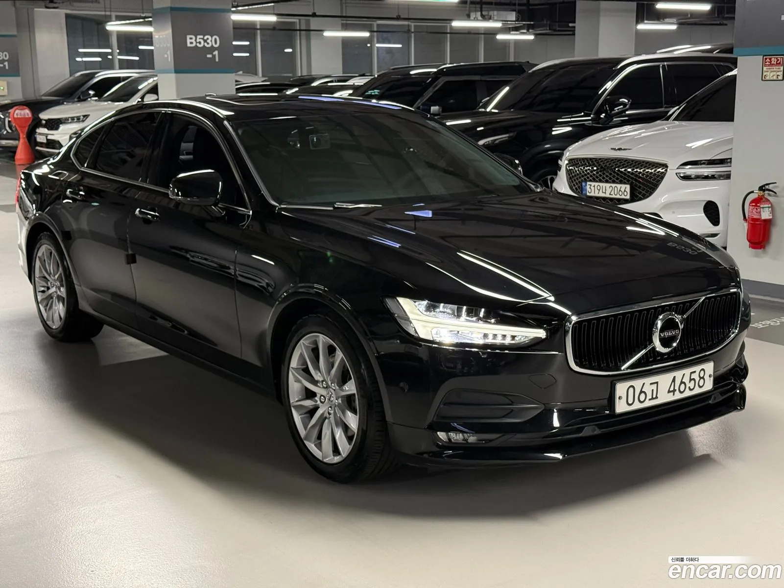 Volvo S90 2018 — 17