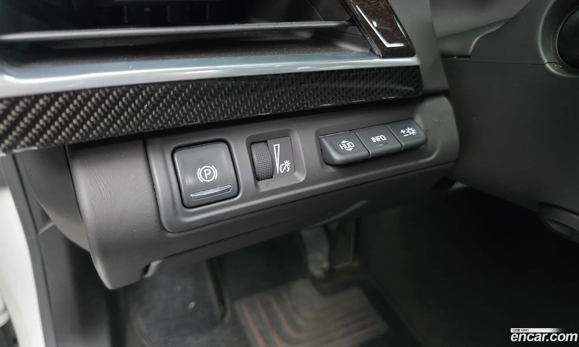 Cadillac CT6 2017 1G6K95RS0HU169474 — 34
