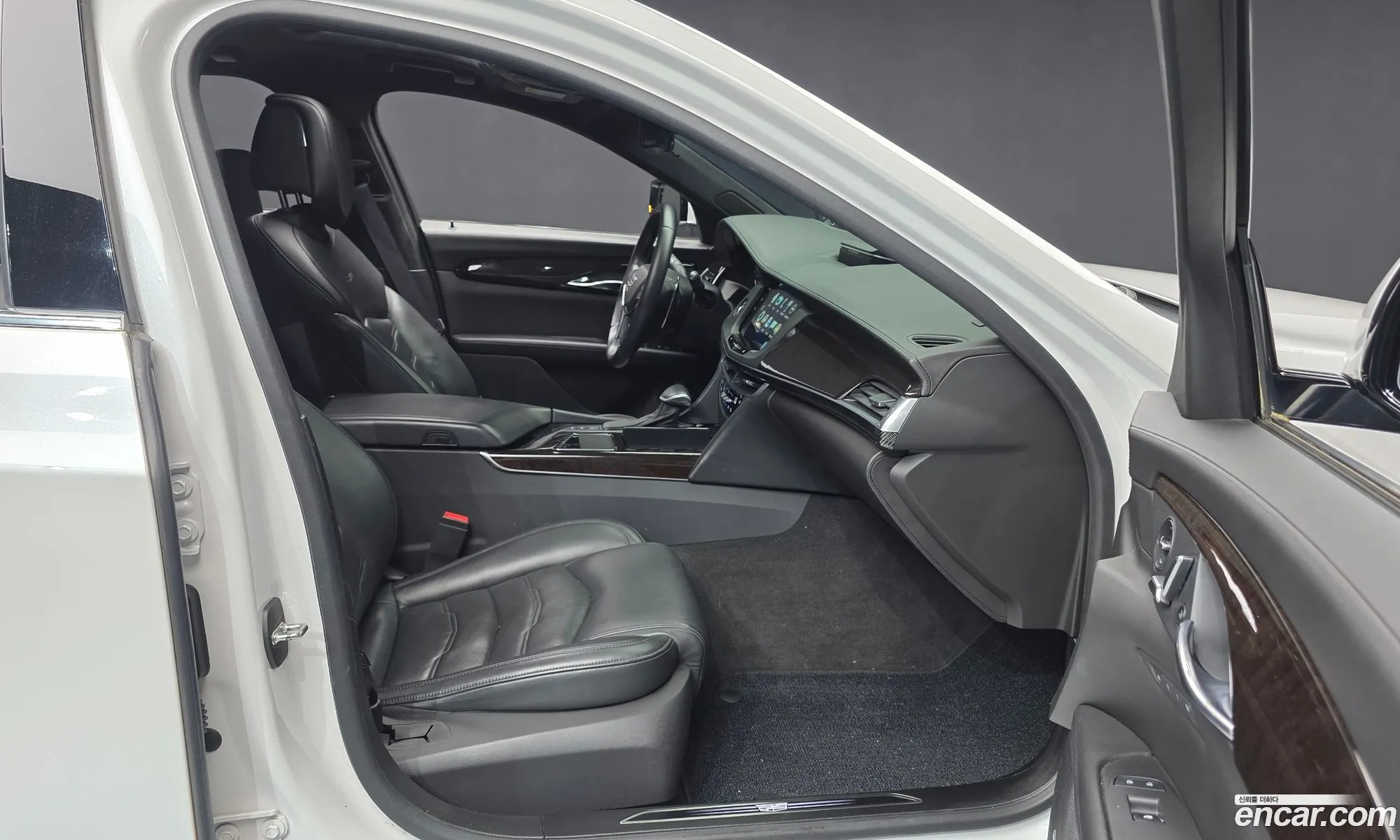 Cadillac CT6 2017 1G6K95RS0HU169474 — 5