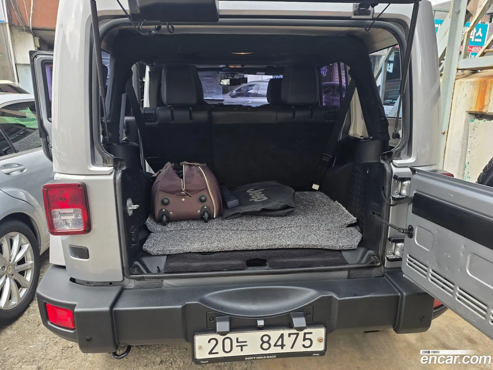 Jeep Wrangler 2015 — 12