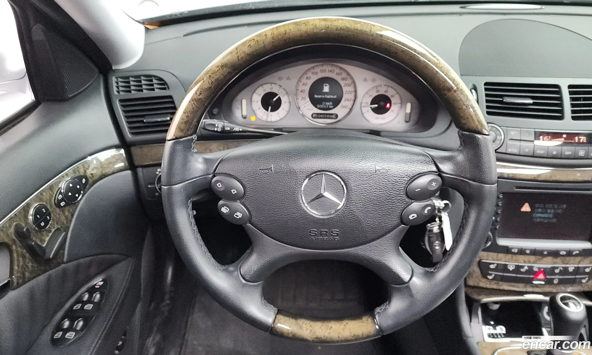Mercedes-Benz E-Class W211 2008 WDBUF87X78B239061 — 4