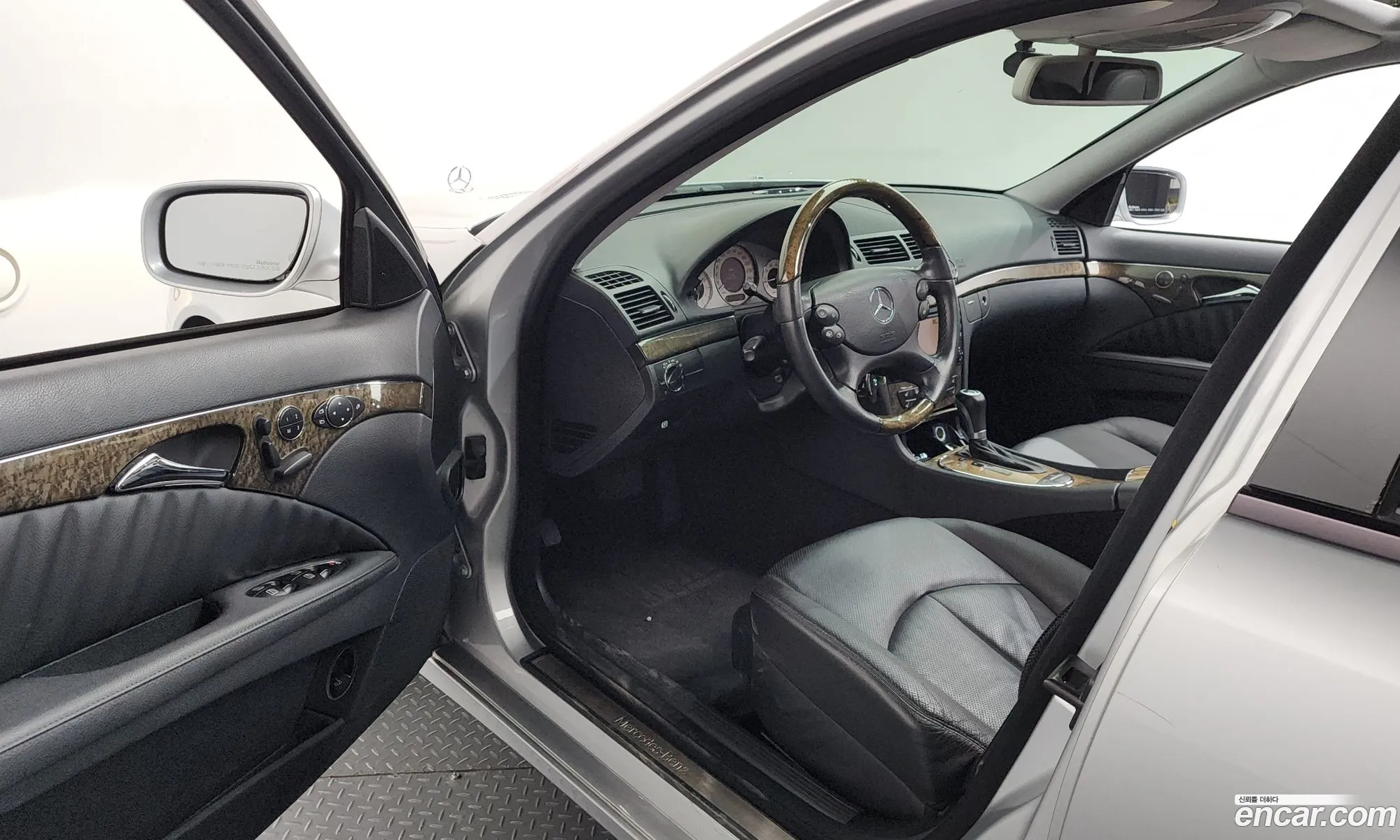 Mercedes-Benz E-Class W211 2008 WDBUF87X78B239061 — 6