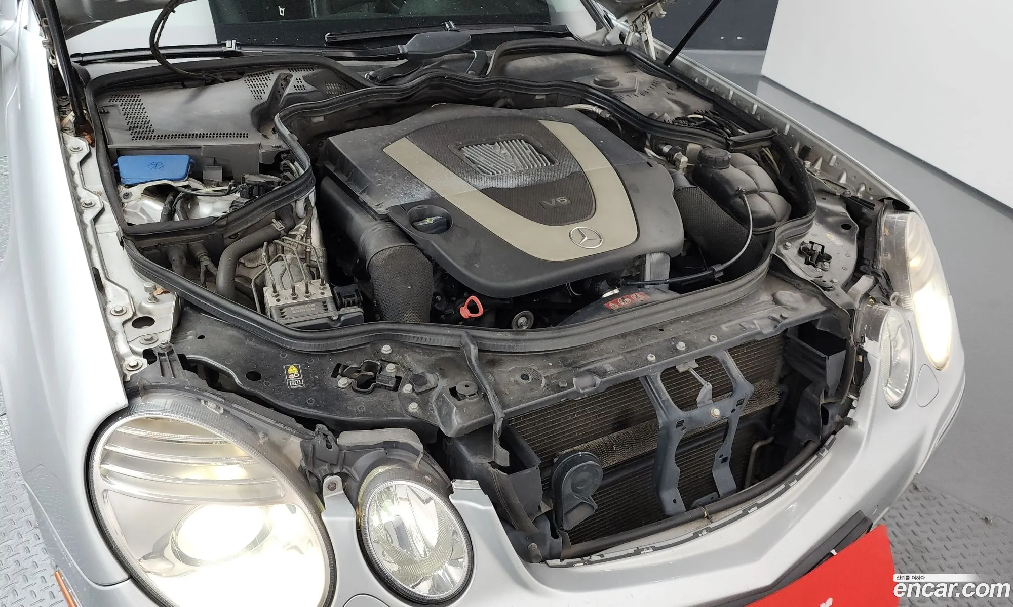 Mercedes-Benz E-Class W211 2008 WDBUF87X78B239061 — 3