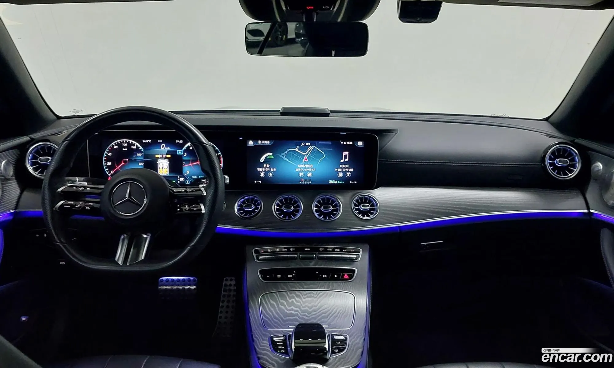 Mercedes-Benz E-Class W213 2022 — 13