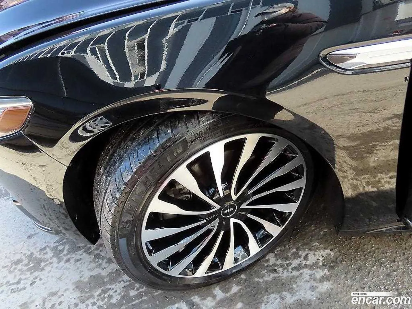 Lincoln Continental 10th Gen 2017 — 7