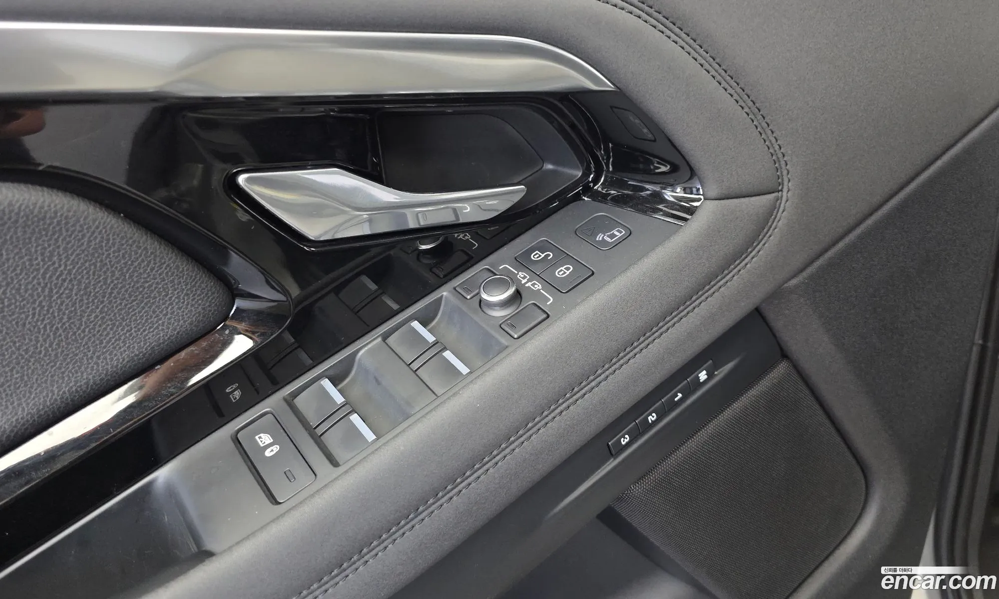 Land Rover Range Rover Evoque 2020 SALZA2BX3LH028674 — 31