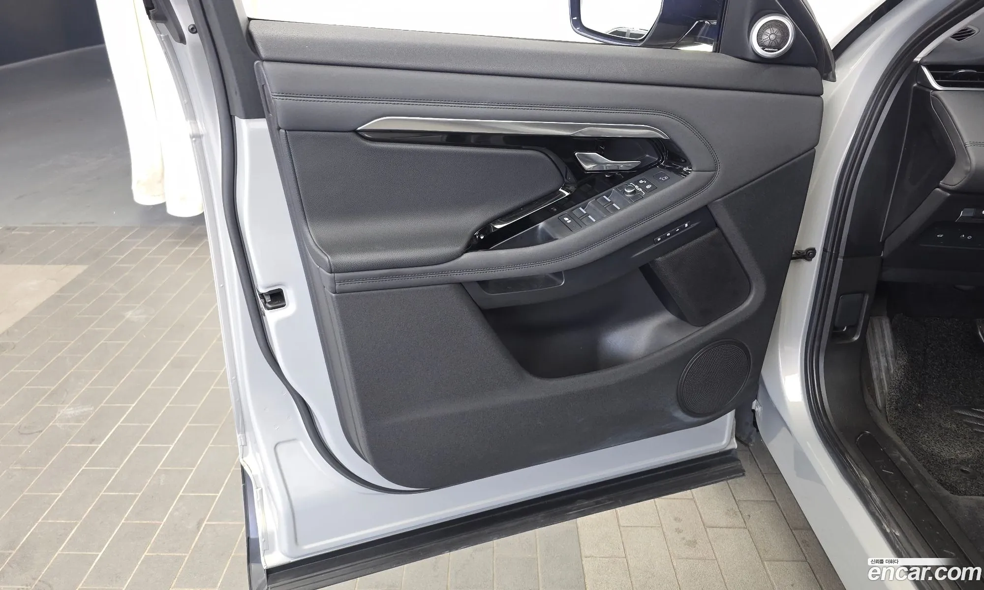 Land Rover Range Rover Evoque 2020 SALZA2BX3LH028674 — 27