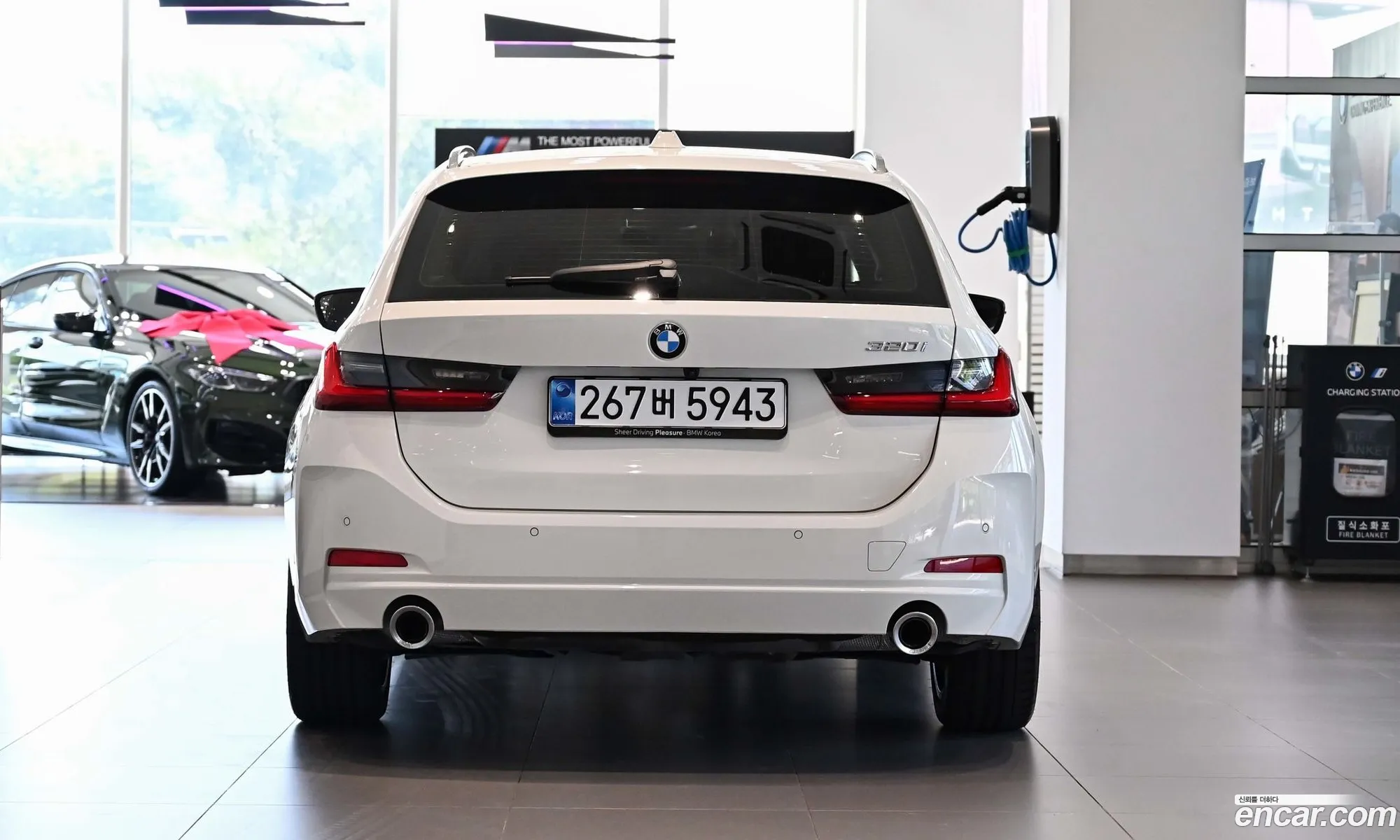 BMW 3 Series 2025 — 10