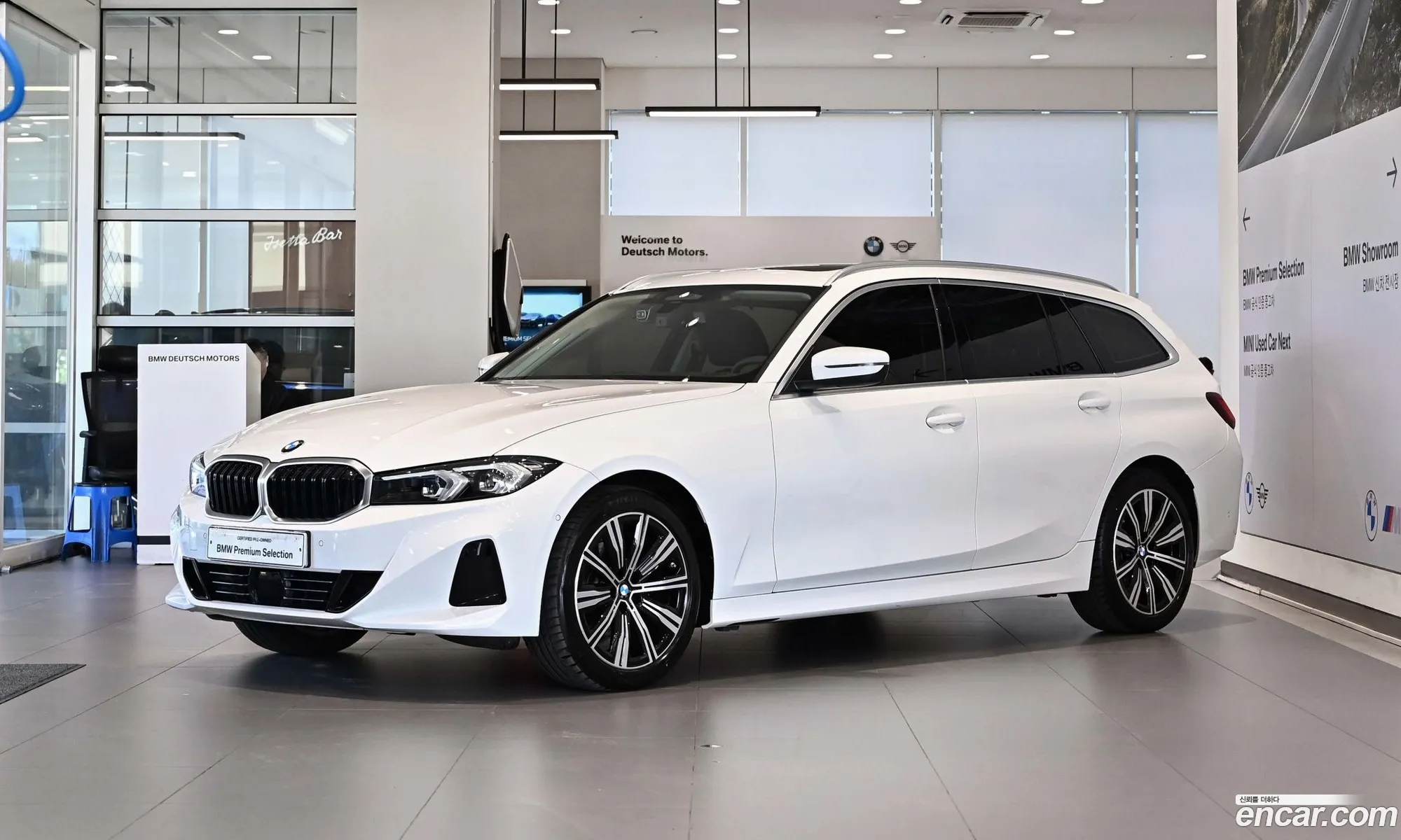 BMW 3 Series 2025 — 18