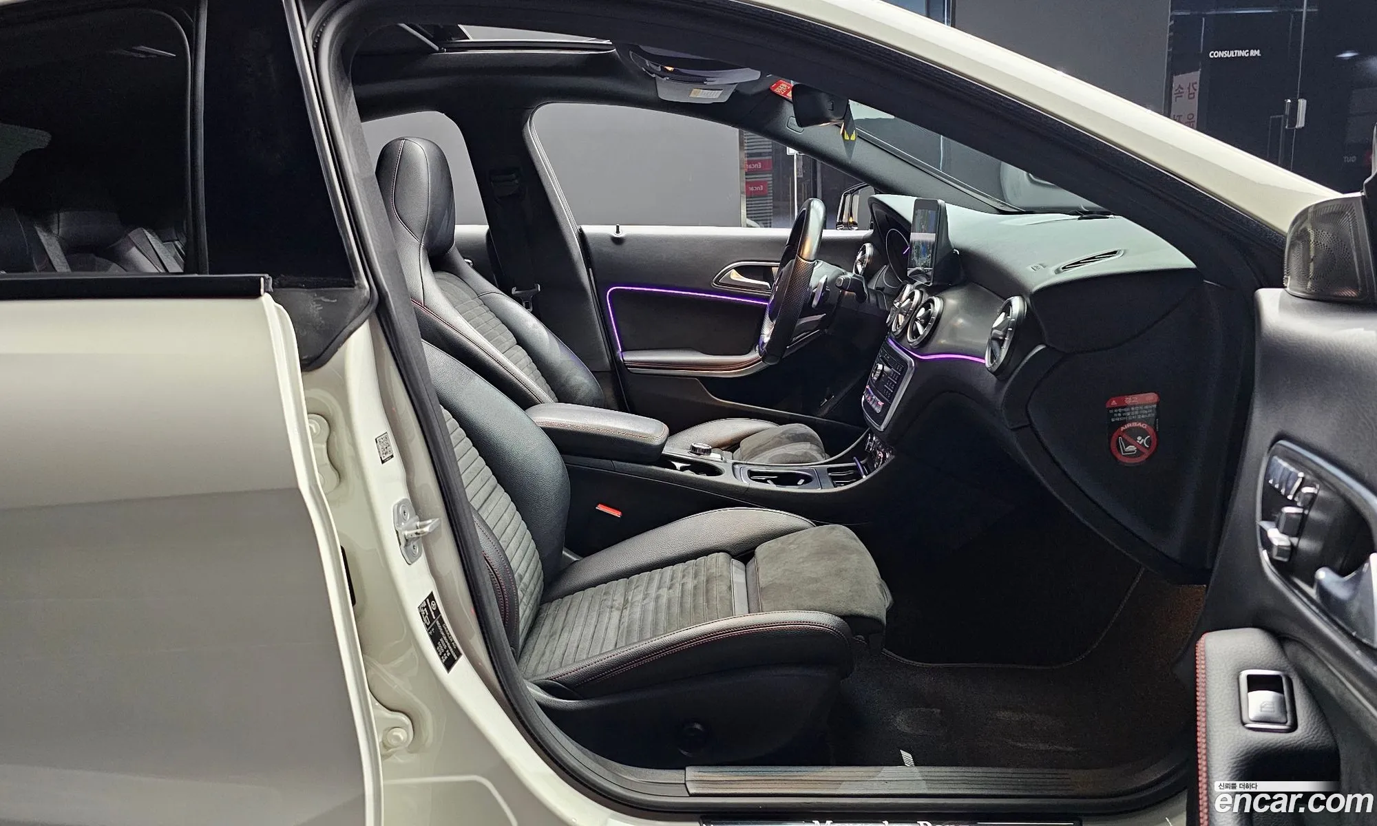 Mercedes-Benz CLA-Class C117 2017 — 13