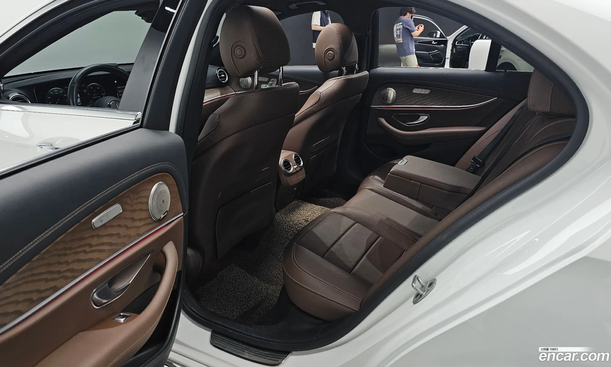 Mercedes-Benz E-Class W213 2021 — 20