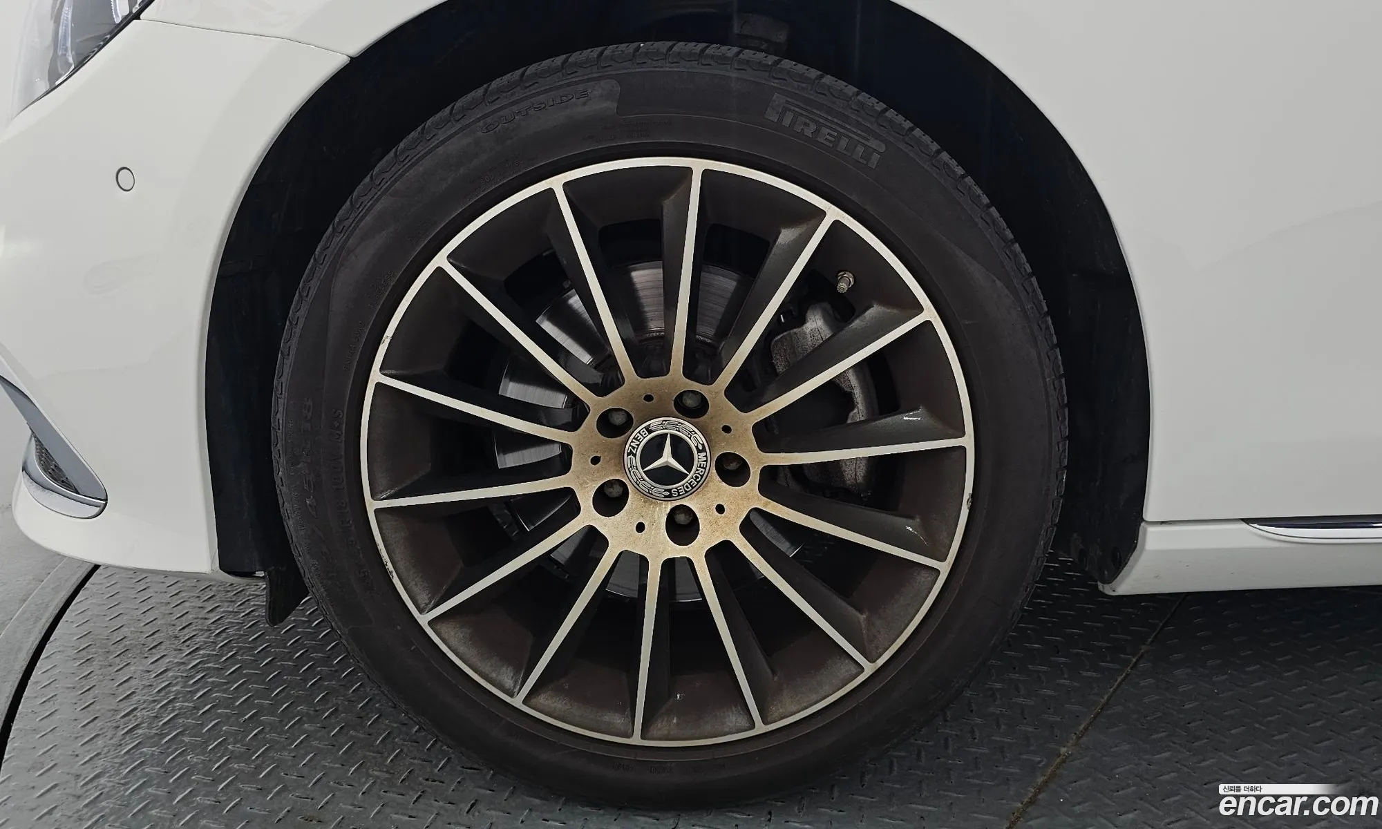 Mercedes-Benz E-Class W213 2021 — 14