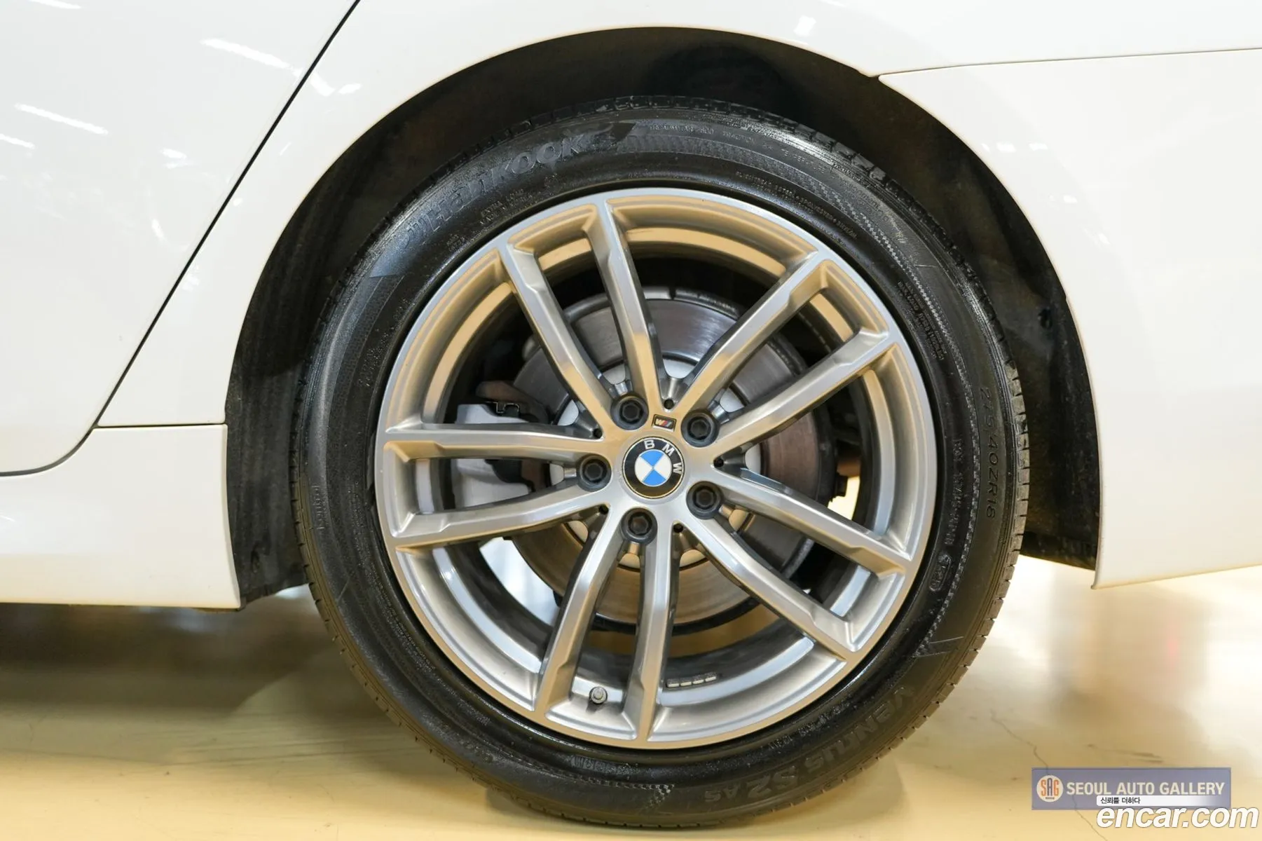 BMW 5 Series 2020 — 10