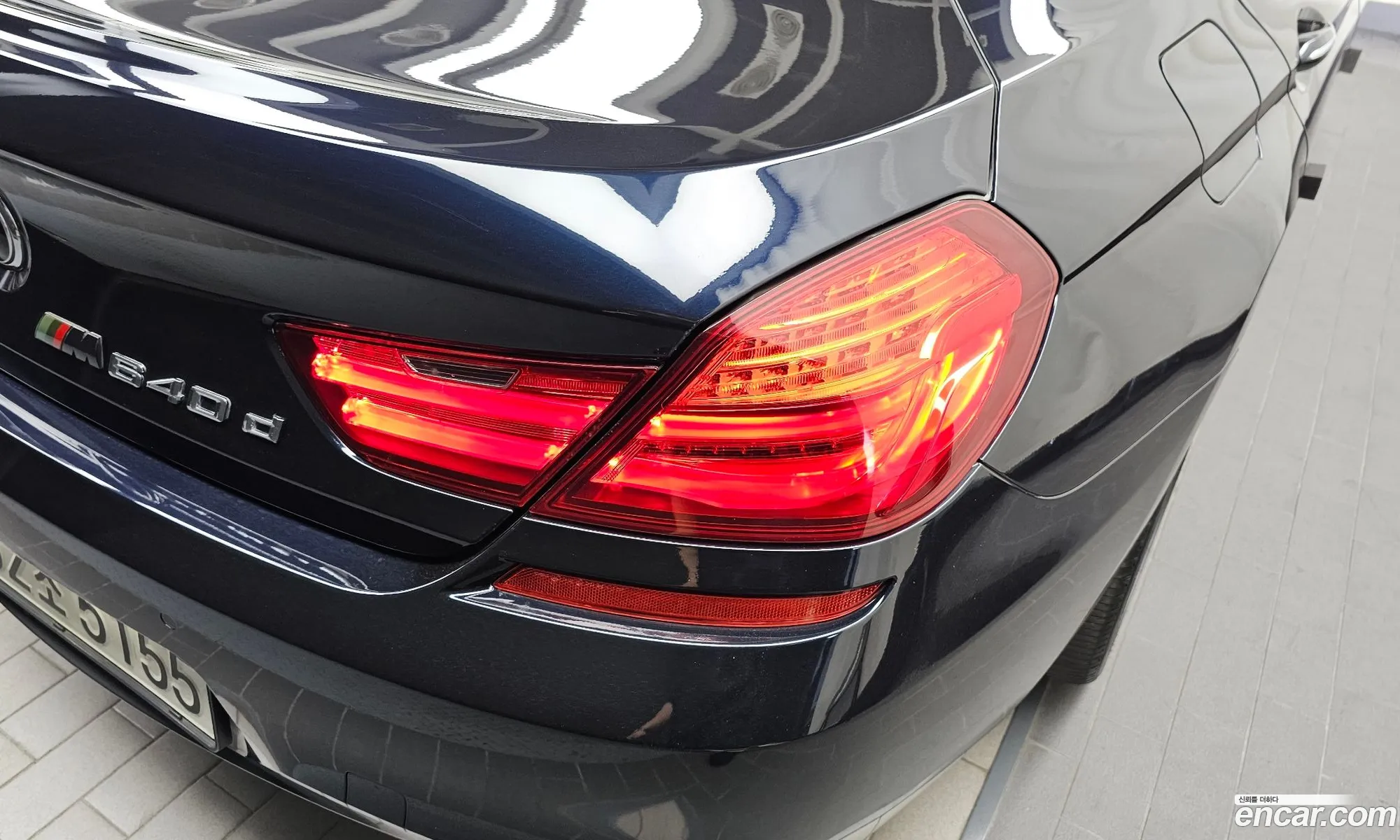 BMW 6 Series 2018 WBA6E4100JG693823 — 30