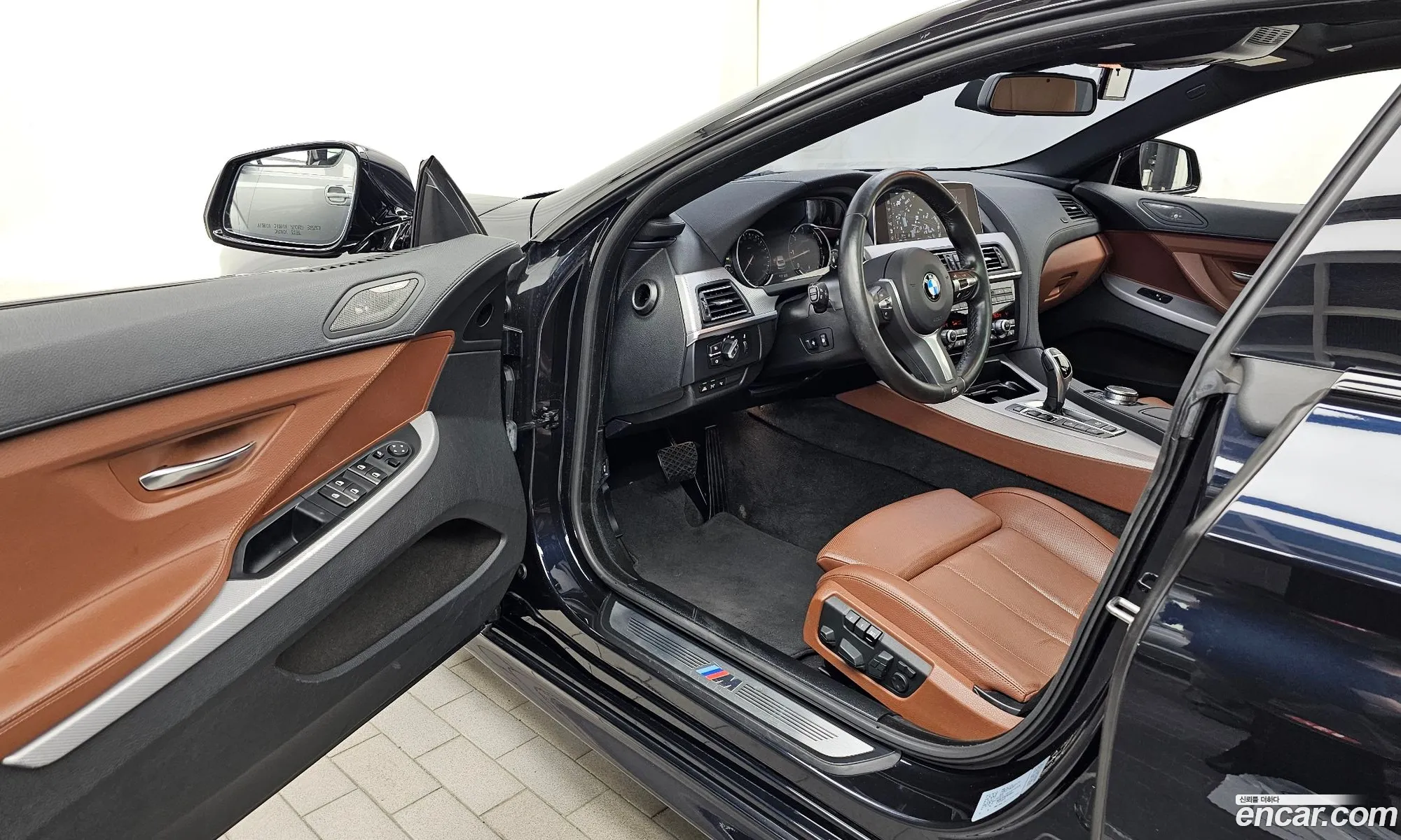 BMW 6 Series 2018 WBA6E4100JG693823 — 32