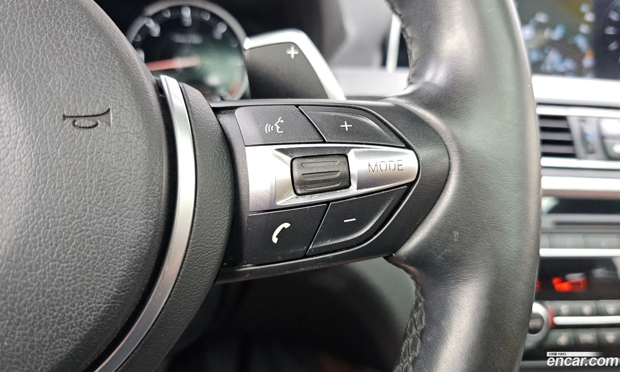 BMW 6 Series 2018 WBA6E4100JG693823 — 18