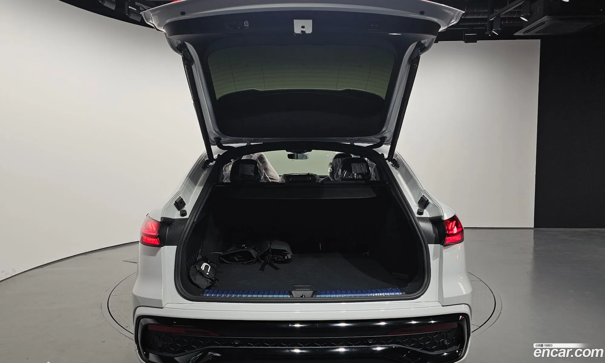 Audi Q5 2025 WAUZZZGU4S2130328 — 5