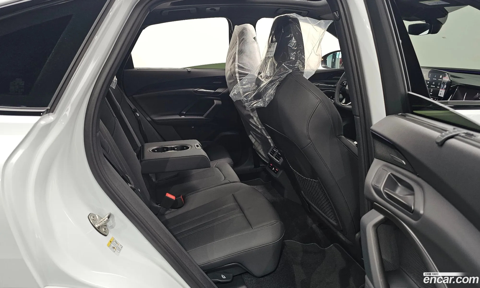 Audi Q5 2025 WAUZZZGU4S2130328 — 2