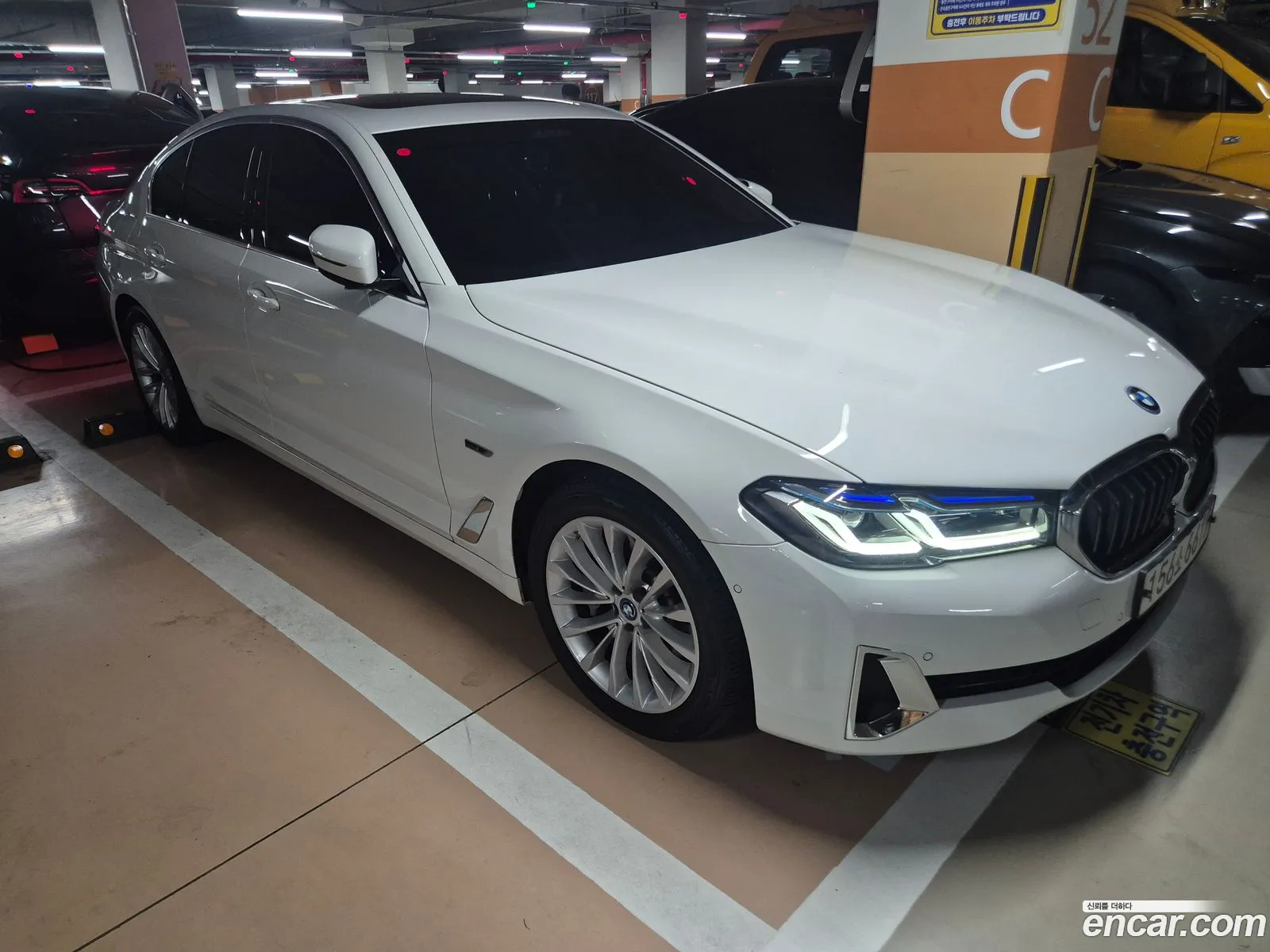 BMW 5 Series 2022 — 3