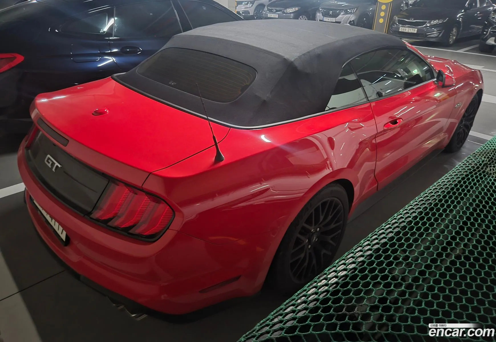 Ford Mustang 2022 — 4