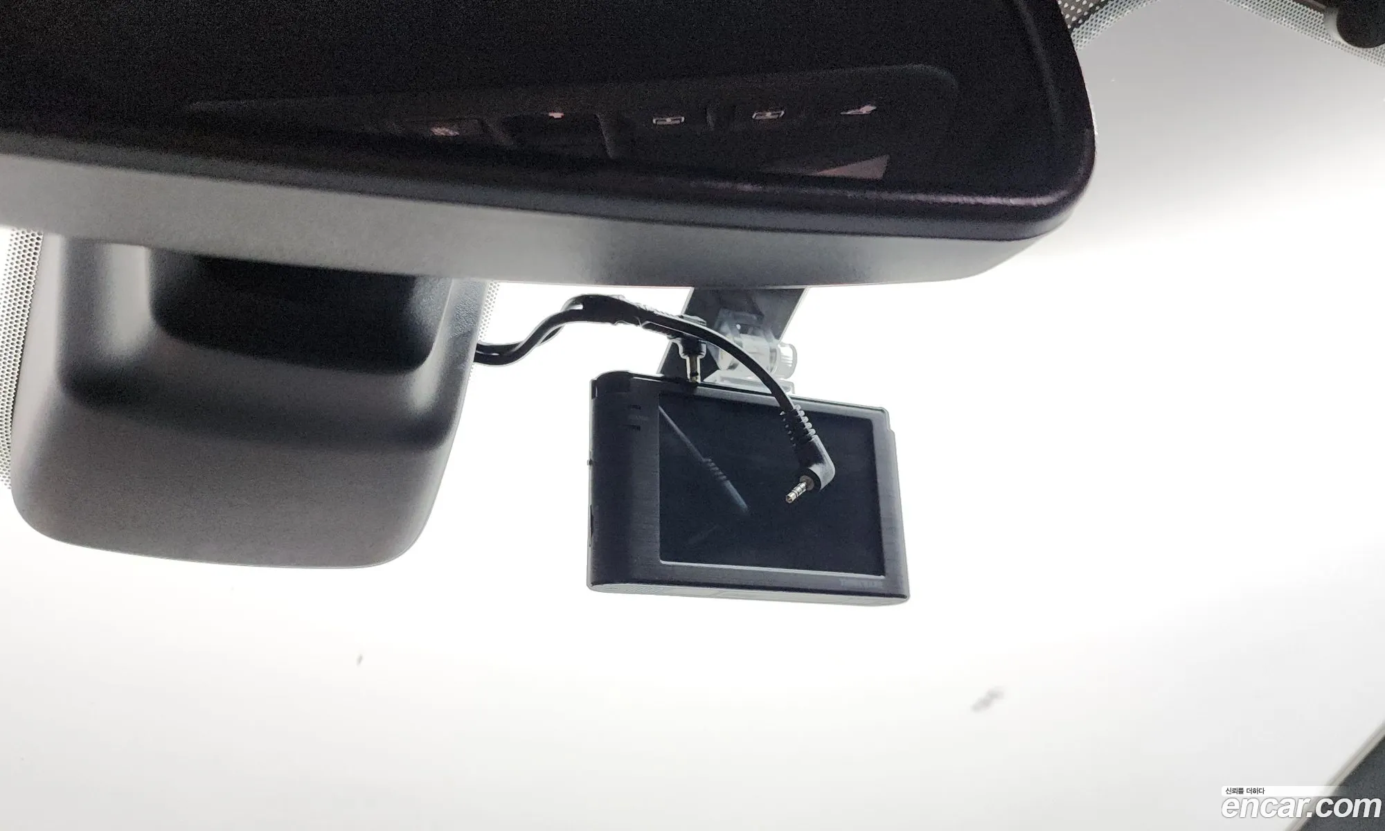 Lincoln MKC 2017 5LMCJ3D90HUL67708 — 23