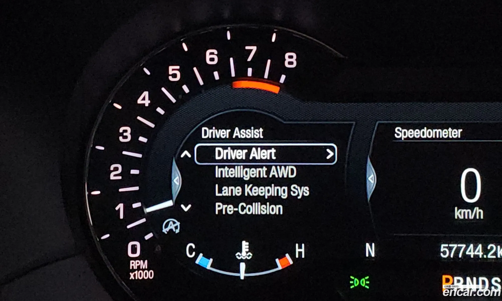 Lincoln MKC 2017 5LMCJ3D90HUL67708 — 34