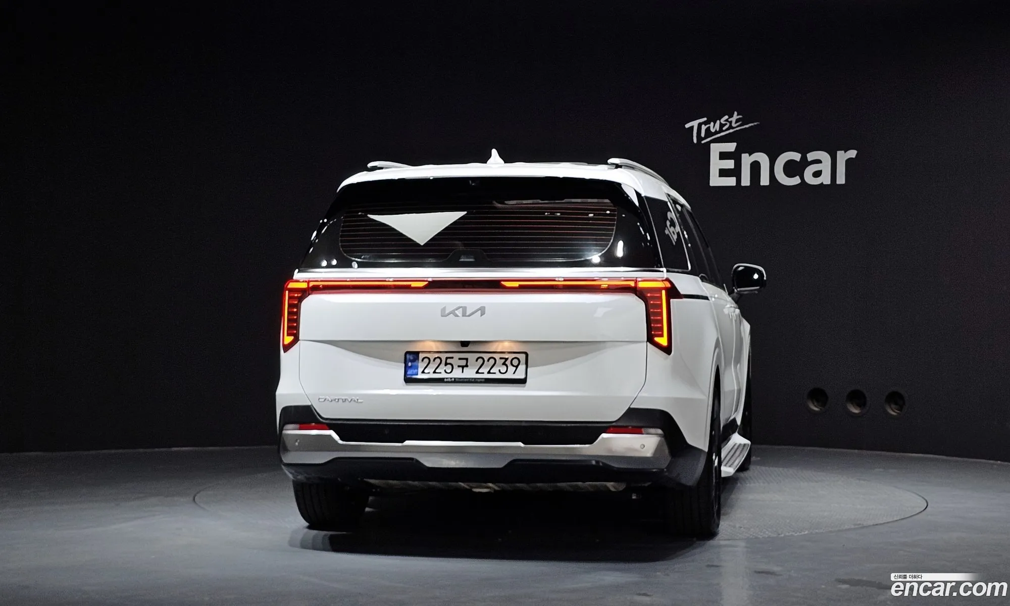 Kia Carnival 2024 — 2