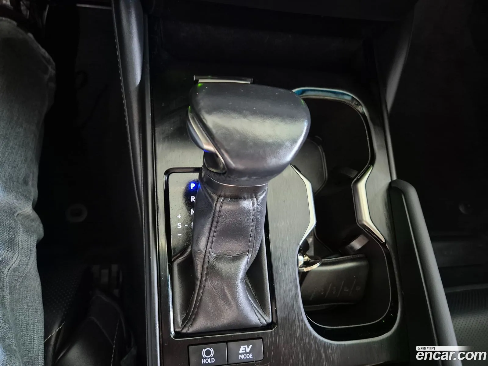 Lexus ES300h 7th Gen 2023 — 11