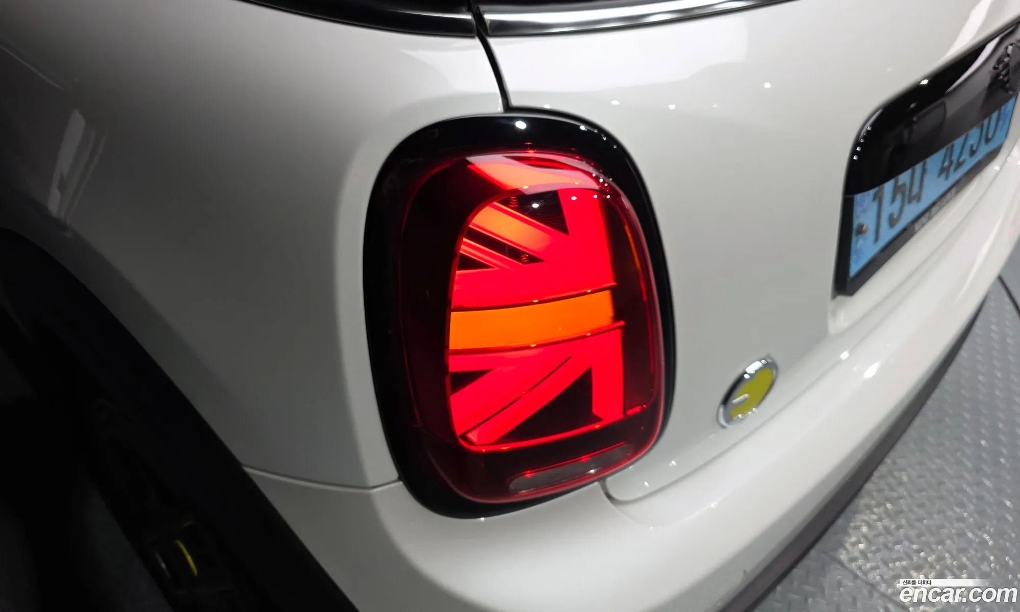 Mini Cooper Electric 2023 — 31