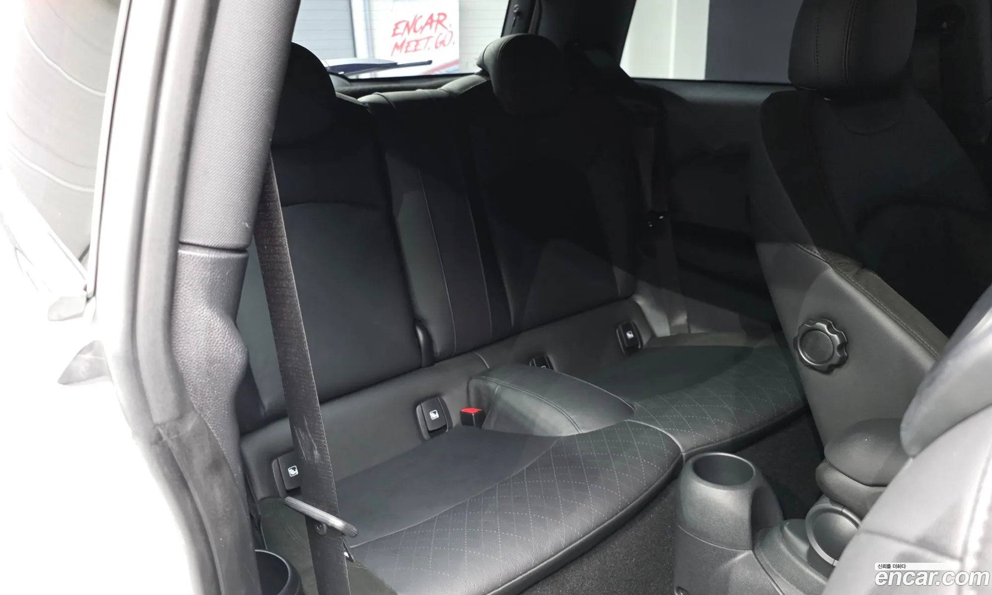Mini Cooper Electric 2023 — 8