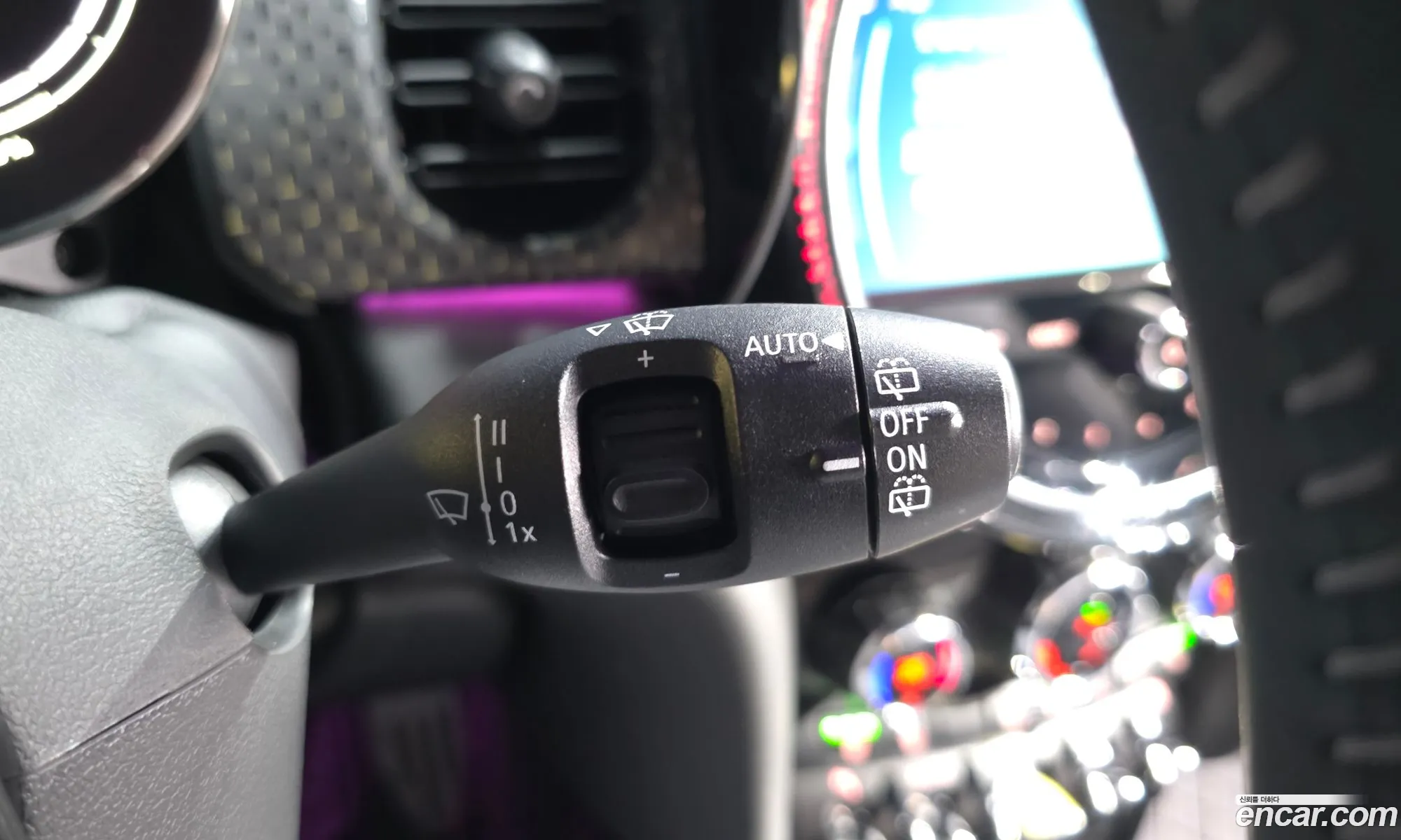 Mini Cooper Electric 2023 — 38