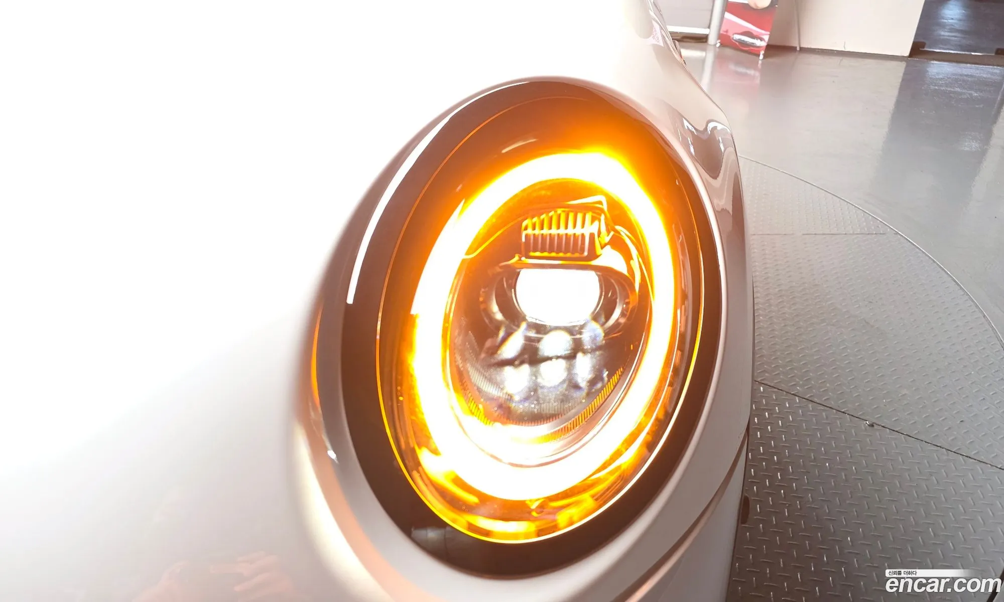 Mini Cooper Electric 2023 — 13
