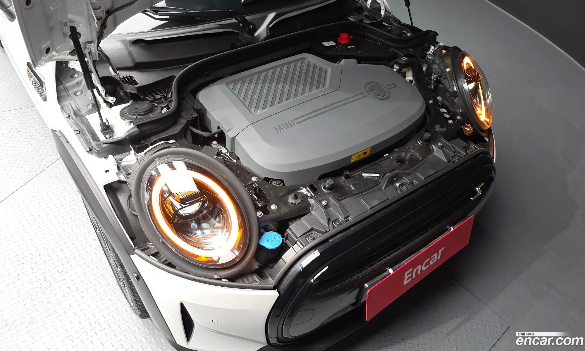 Mini Cooper Electric 2023 — 19