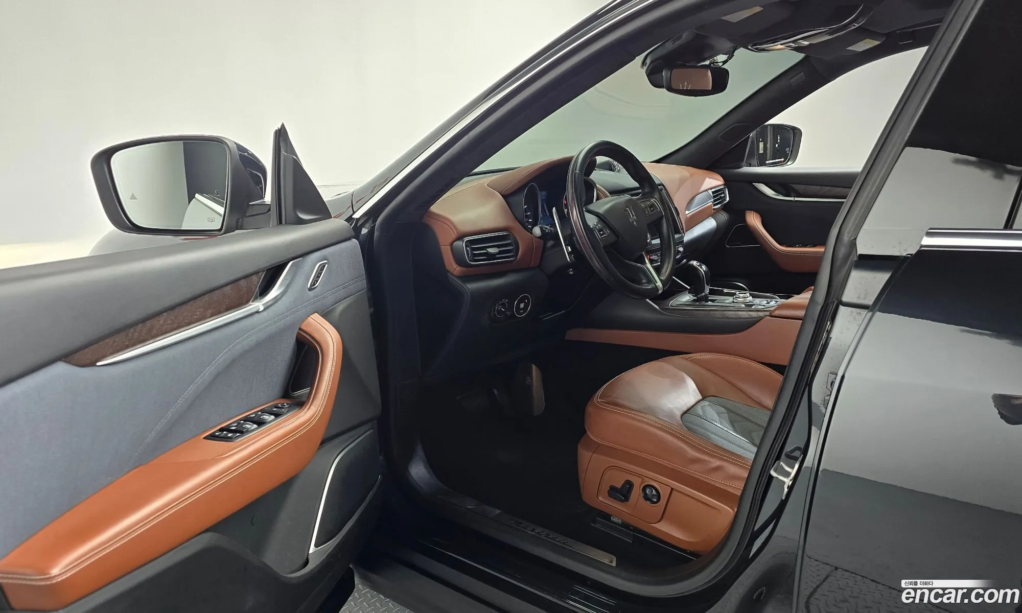Maserati Levante 2018 ZN661XUG5JX305279 — 3